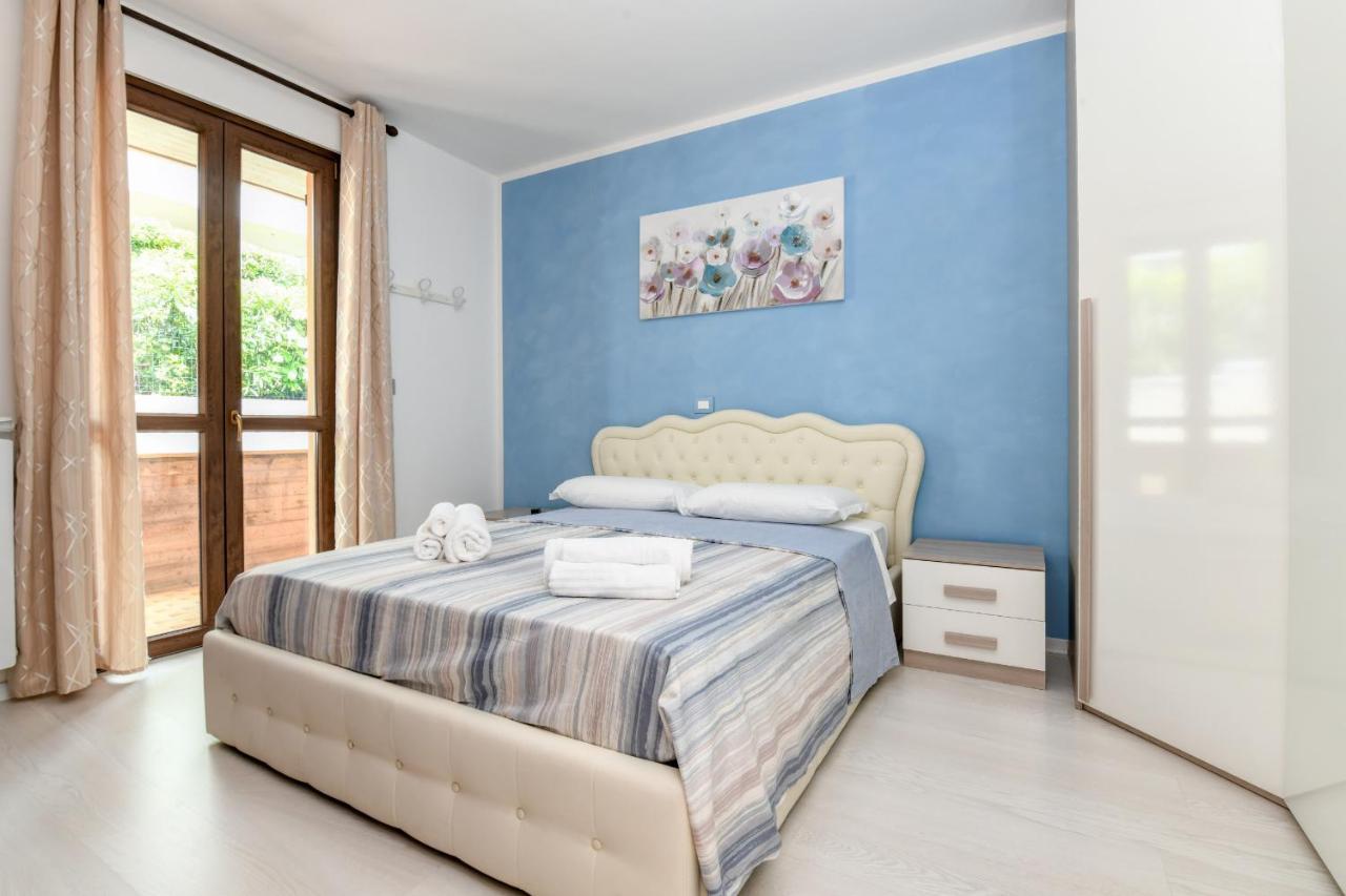 My Desenzano Holiday Apartment Дезенцано-дель-Гарда Экстерьер фото