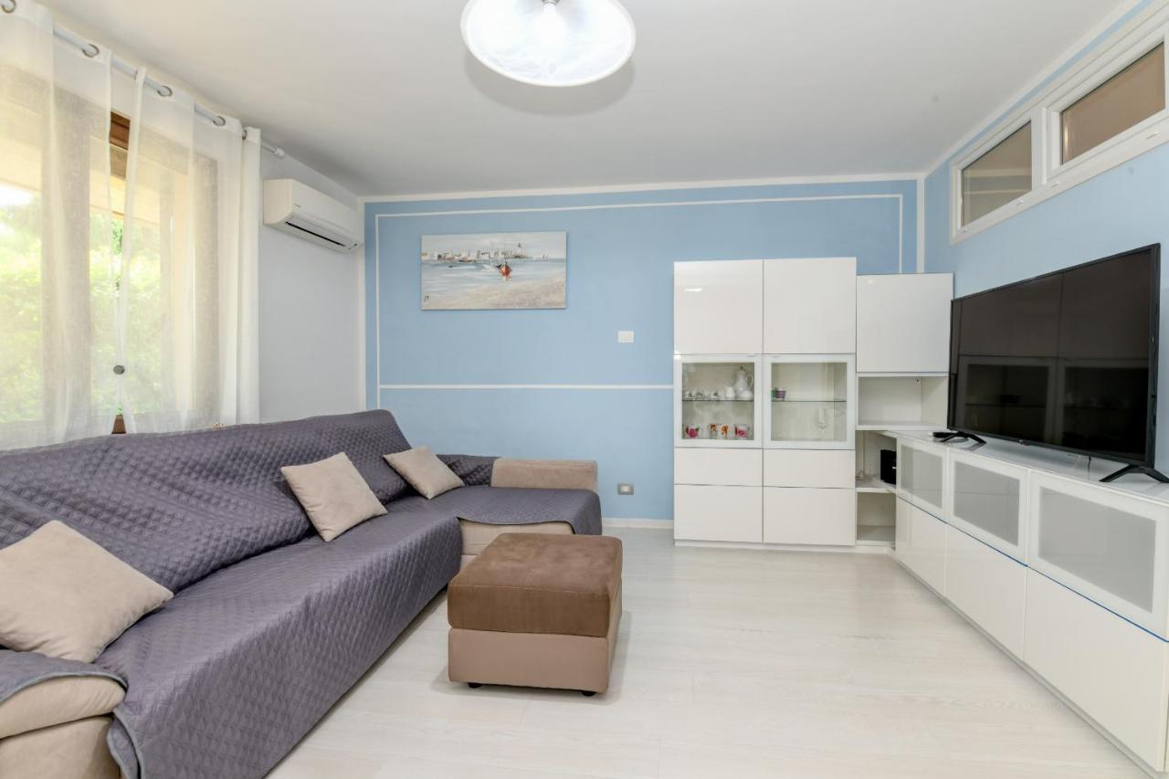 My Desenzano Holiday Apartment Дезенцано-дель-Гарда Экстерьер фото