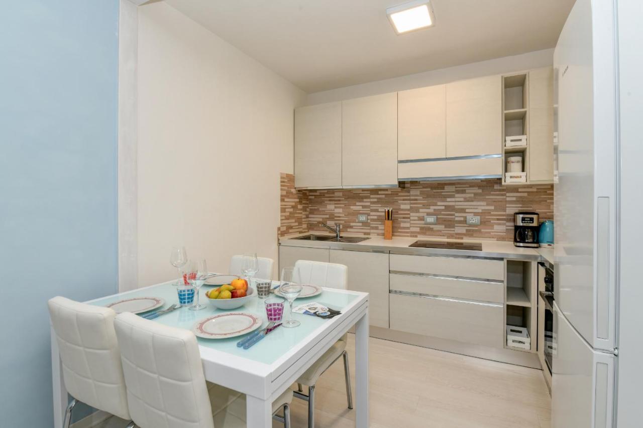 My Desenzano Holiday Apartment Дезенцано-дель-Гарда Экстерьер фото