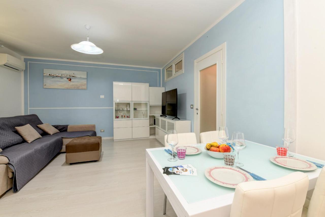 My Desenzano Holiday Apartment Дезенцано-дель-Гарда Экстерьер фото